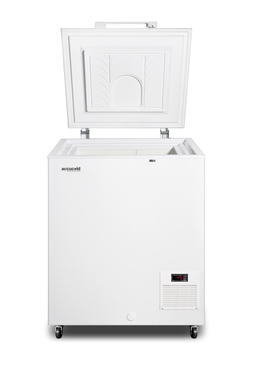 Commercial -45 C capable chest freezer with digital thermostat and 4.8 cu.ft. capacity